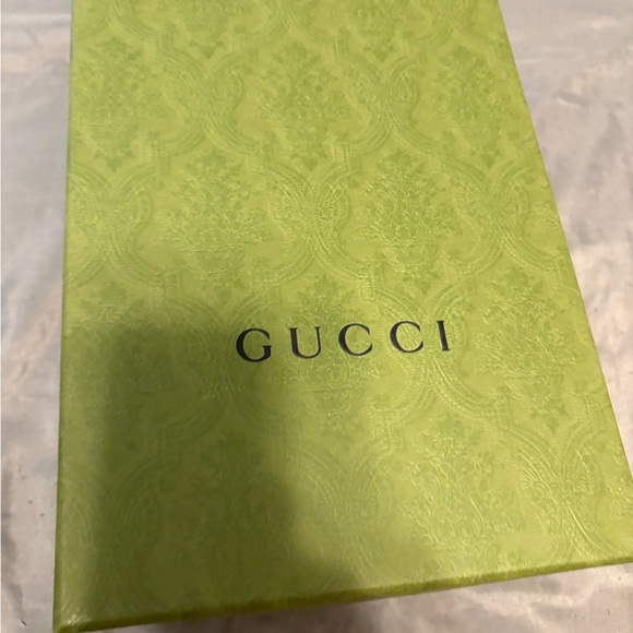 Gucci Ace Sneaker with Bee - Picture 9 of 10